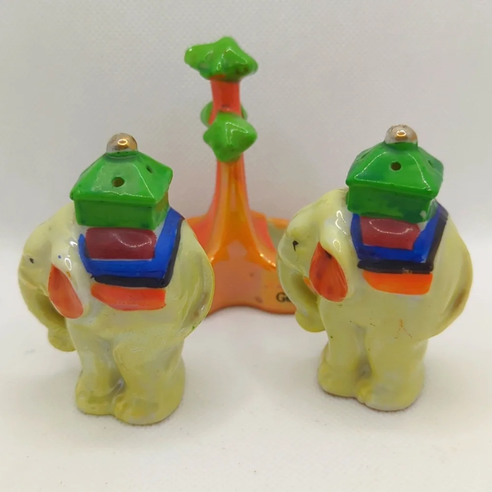 Lusterware Elephant salt and pepper shakers with stand - Vintage